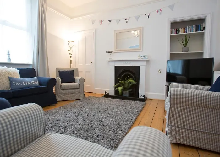 6 Abbey Terrace * ウィットビー