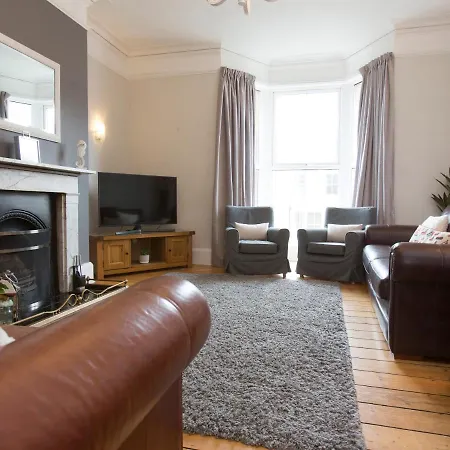 6 Abbey Terrace *