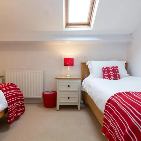Holiday home 6 Abbey Terrace